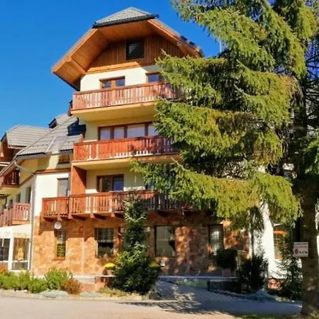 House Kamzik 9 Апарт-отель 3*